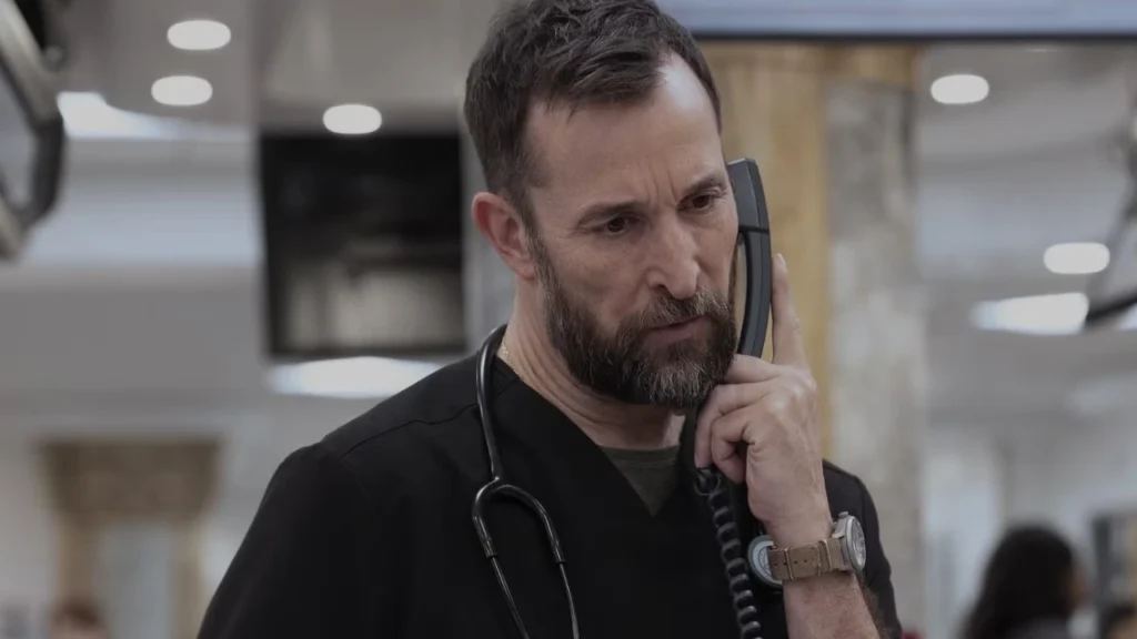 Noah Wyle diz que fãs o “detestam” após rumos do Dr. Robby na 2ª temporada de The Pitt